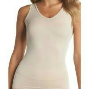 SPANX Laidback Layers Two-Way Seamless Tank